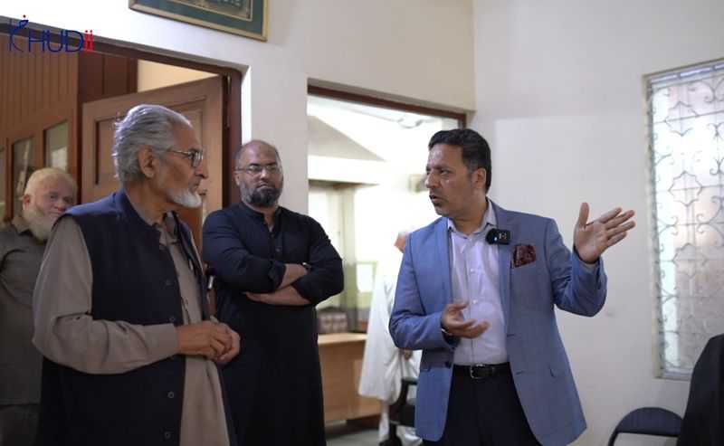 Helpline 10 helpline-3